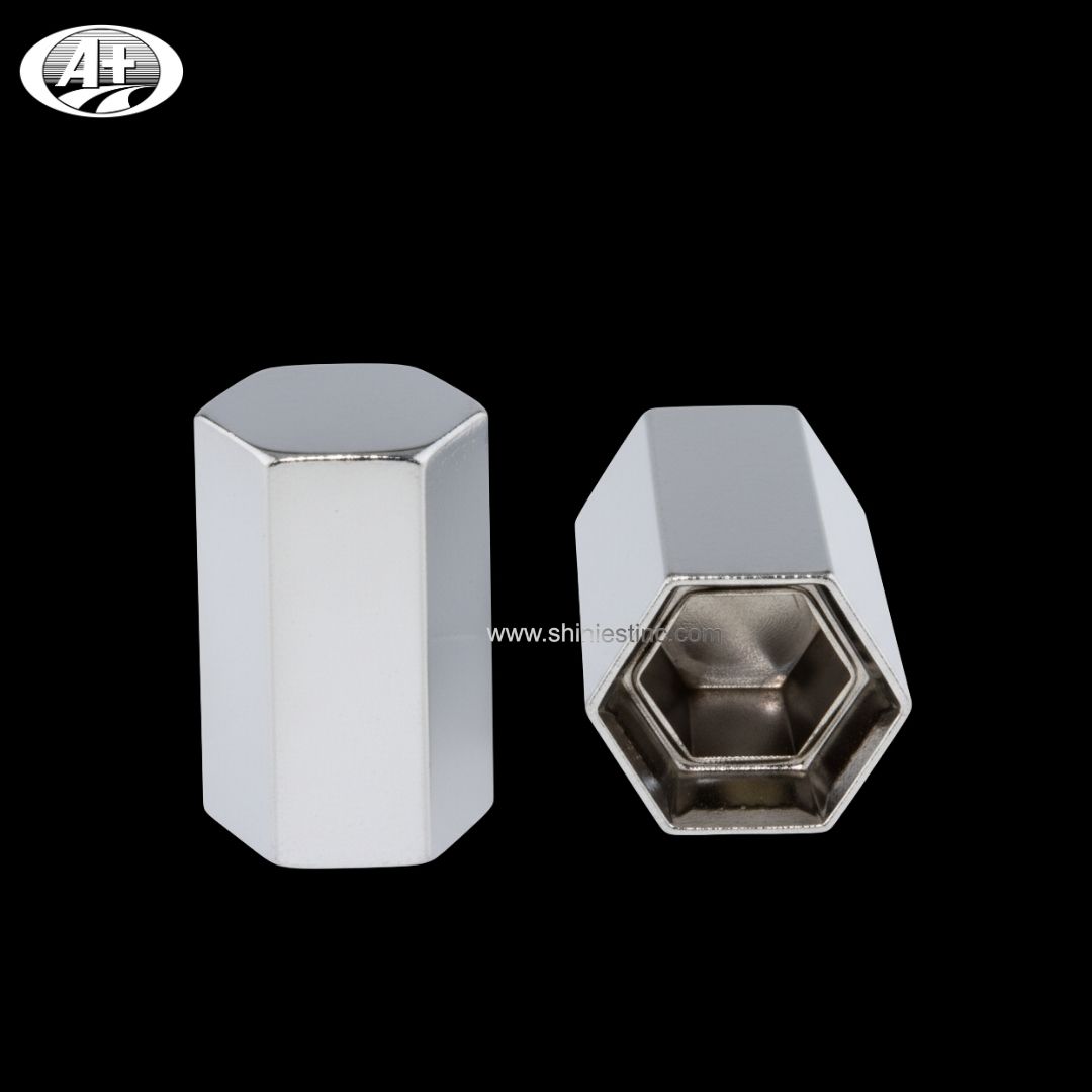 Us 22.5” ABS Chrome 33mm Hex Nut Cover